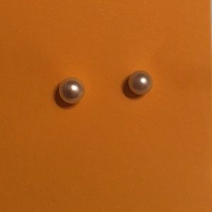 Lovely pearl earrings